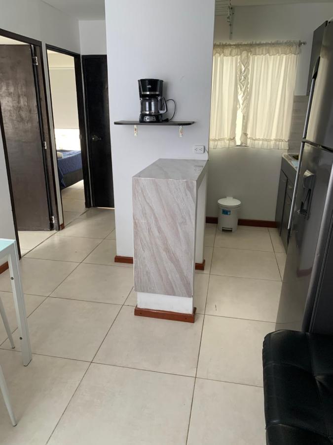 Apartamento Cerca Del Cc Titan Plaza Bogotá Eksteriør bilde